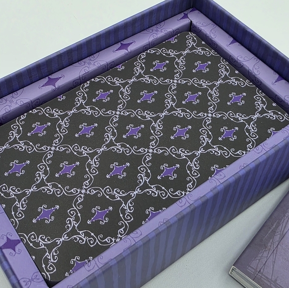 Disney Tim Burton's The Nightmare Before Christmas Tarot Deck and Guidebook - Picture 8 of 8